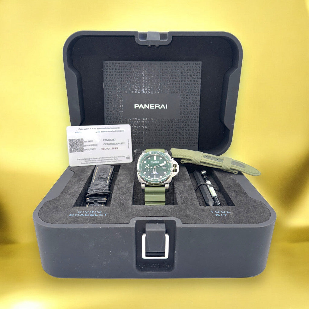 Panerai Submersible QuarantaQuattro Verde Smeraldo 44MM Green Dial Rubber Strap (PAM01287)